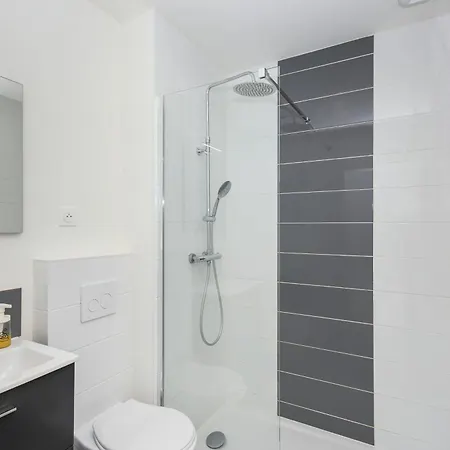 T2 Le Redoutable Apartman *